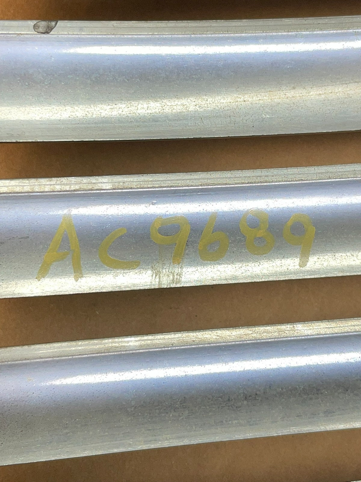 2003 to 2011 Lincoln Town Car Front Upper Grille Grill Chrome W/Emblem AC9689 DG7