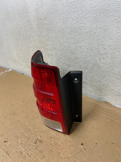 2003 2004 2005 2006 Ford Expedition Left Driver Lh Tail light AH8397 LK1