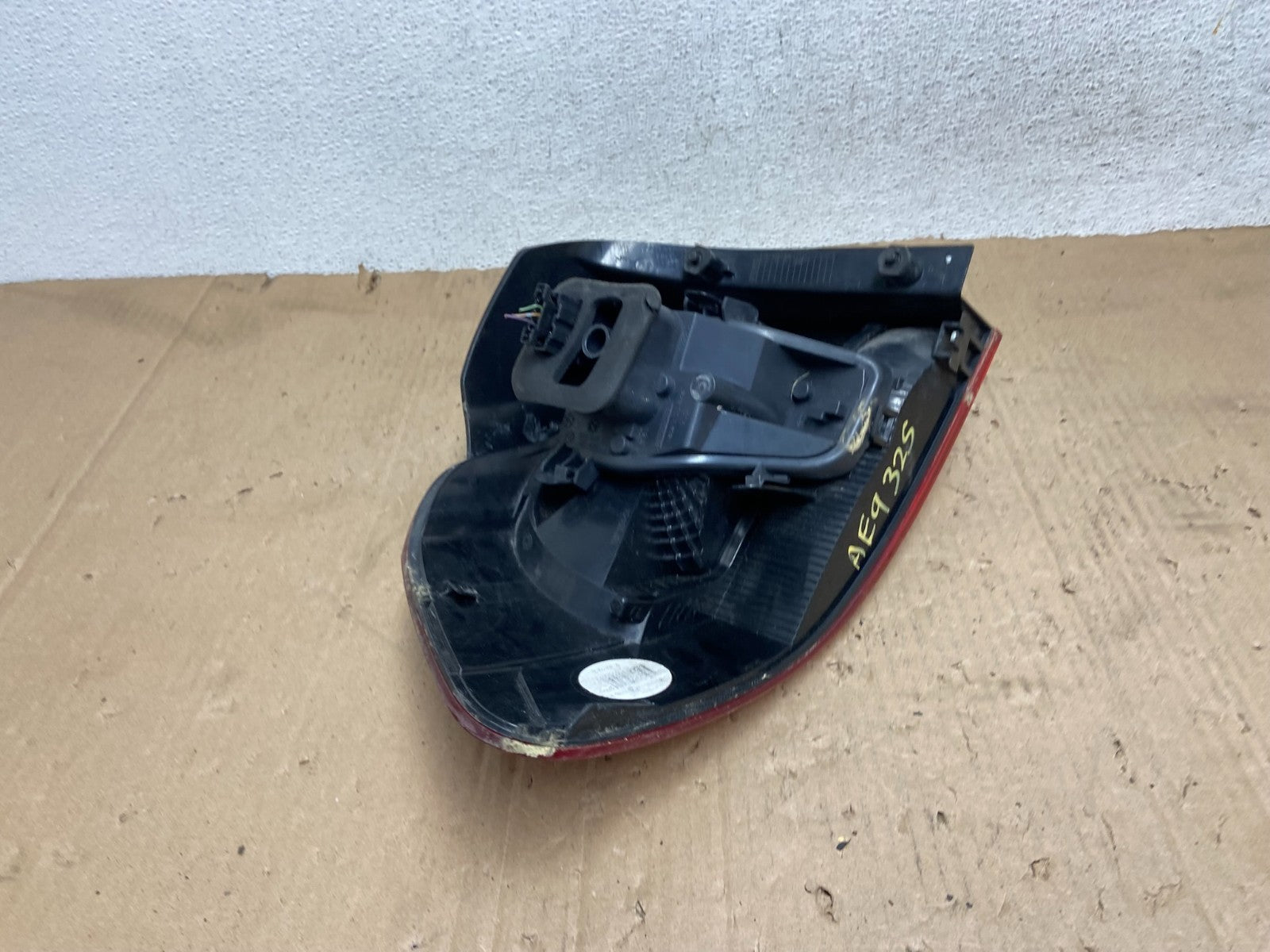 2010 to 2014 Volkswagen Golf & GTI Hatchback Right Side Tail Light AE9326 LK5