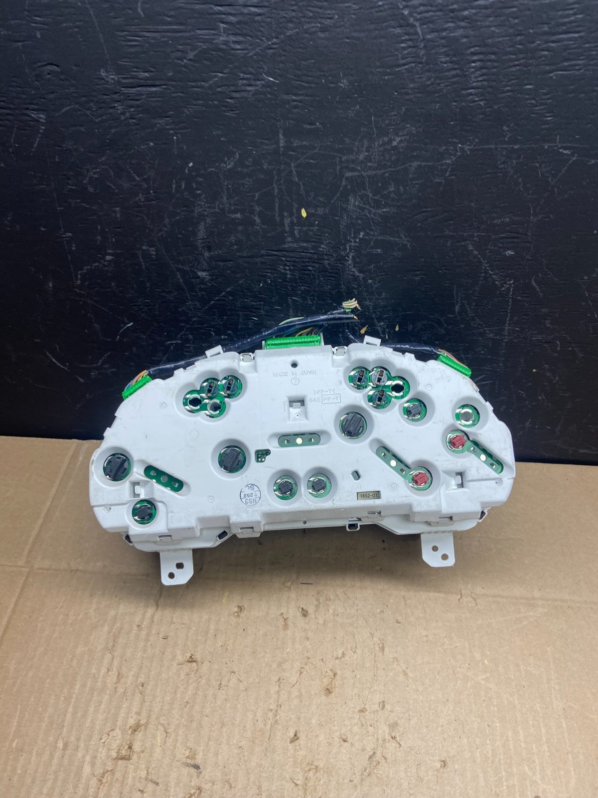 2004 to 2008 Subaru Forester Speedometer Instrument Cluster Ab97645
