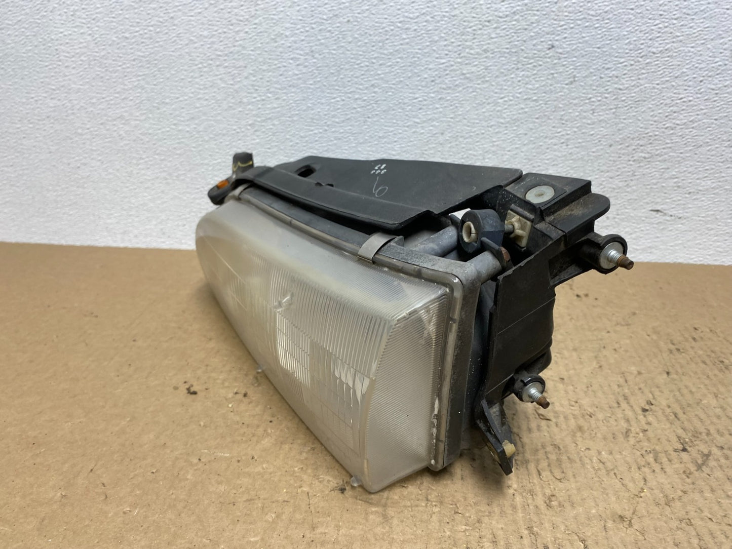 1993 to 1997 Toyota Corolla Left Driver LH Side Headlight AC1579 DW1