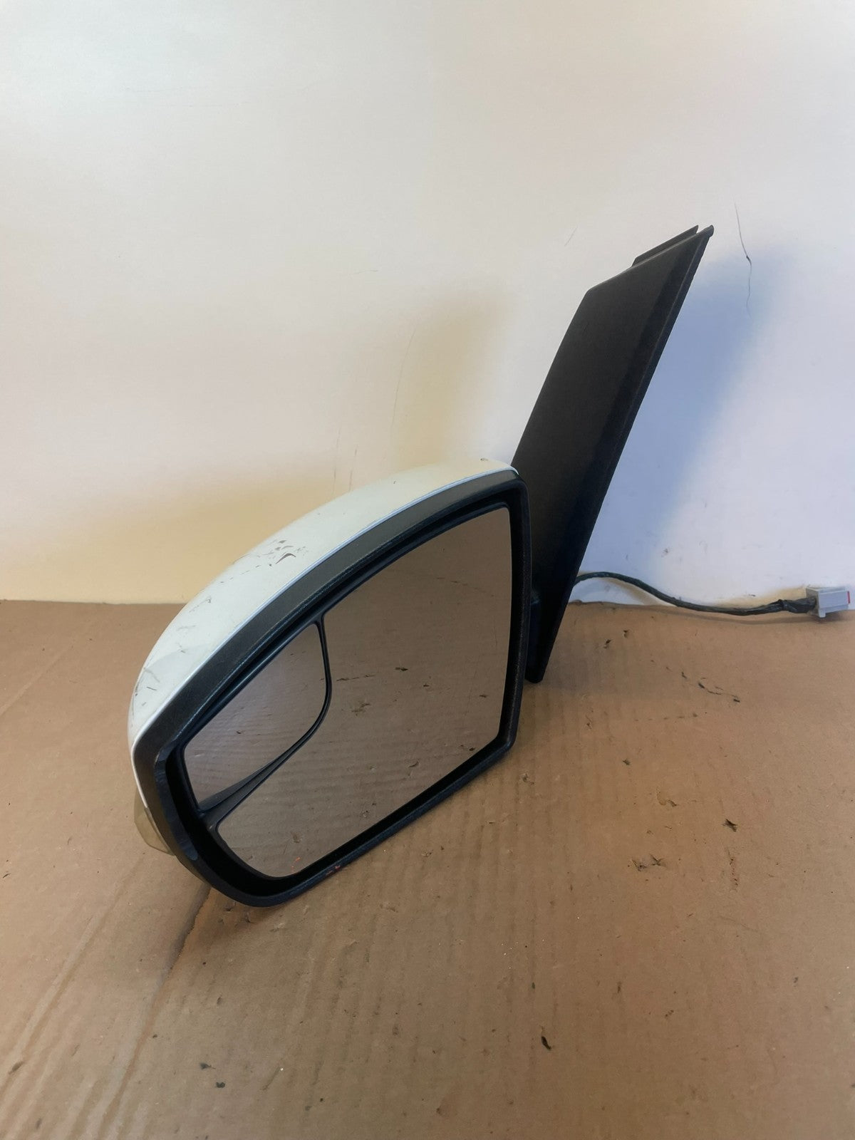 2013 to 2016 Ford C-Max Left Driver Side View Door Turn Signal Mirror AG7791 DW2