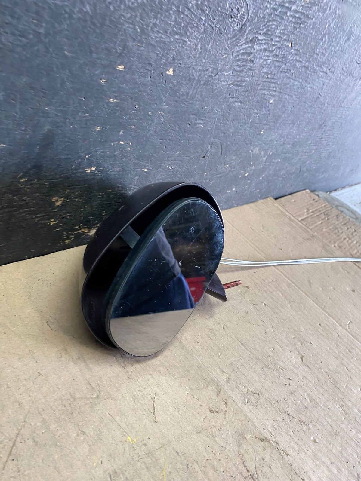 1982-1984 Oldsmobile Delta 88 Left Driver LH Side View Door Mirror Q5519 DG10