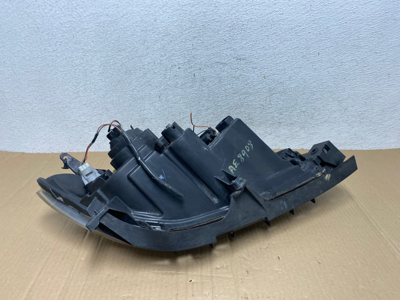 2004 to 2009 Mazda 3 Sedan Left Driver LH Side Headlight AE8908 LK7
