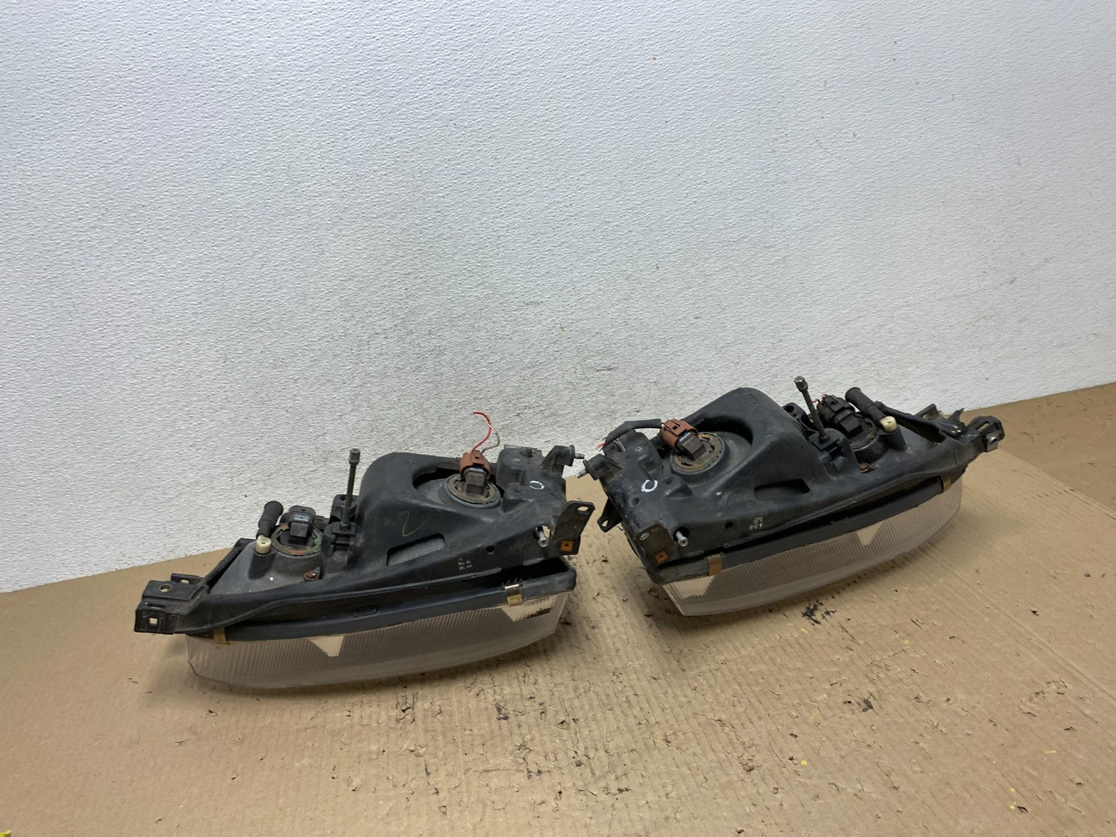 1992 1993 1994 Toyota Camry Left+Right Halogen Headlights AF7185 DW4