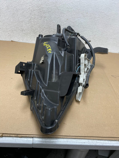 2013 to 2016 Nissan Pathfinder Right Passenger RH Side Headlight AG3317 DW9