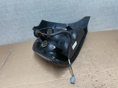 2003-2011 Ford Crown Victoria Right Passenger Rh Side Tail Light Oem AA9312 LK5