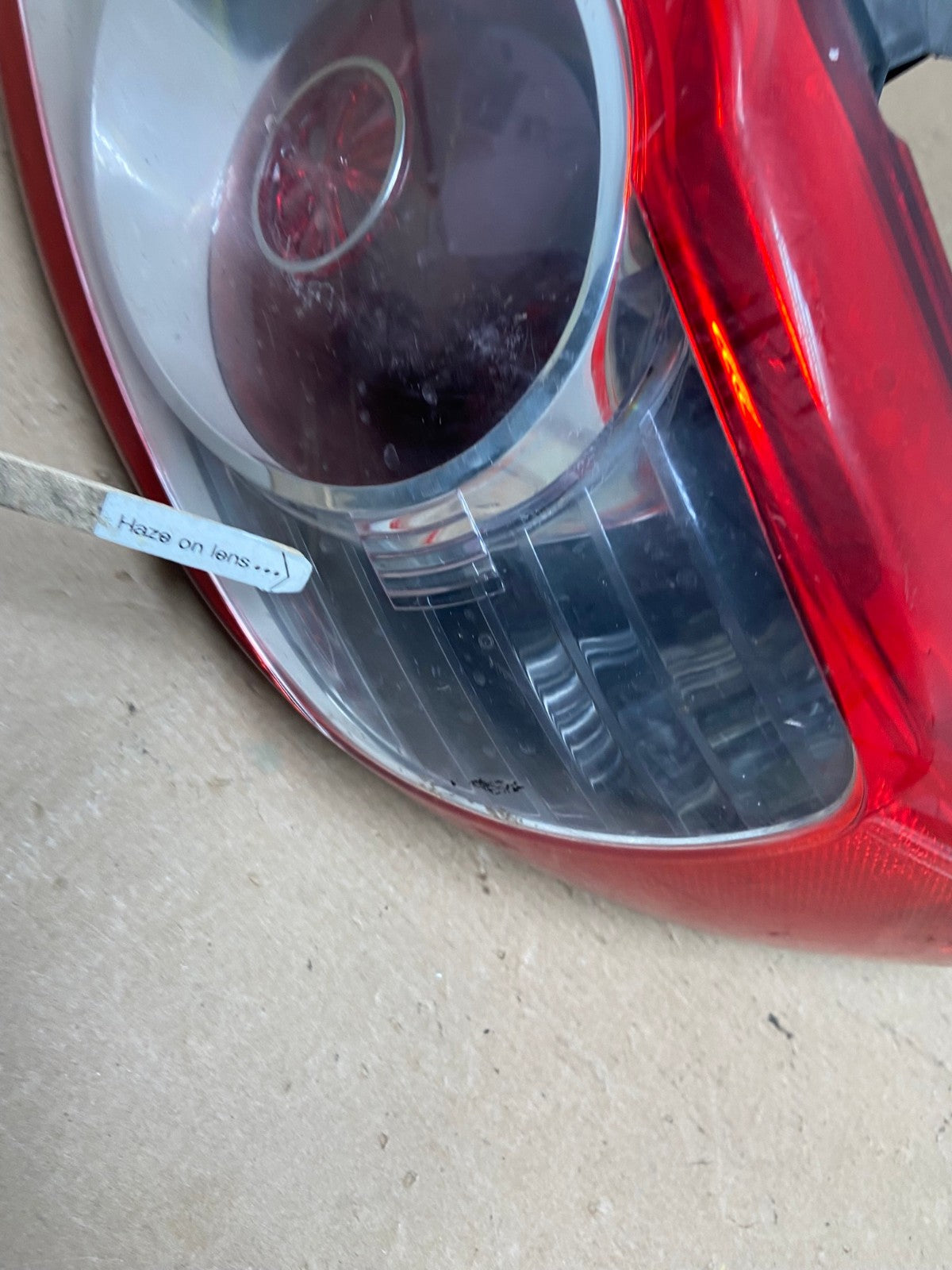 2010 to 2012 Hyundai Santa Fe Right Passenger RH Tail Light AF4761 LK4