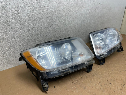 2011-2013 Jeep Grand Cherokee Left+Right Halogen Headlights V5046 DW2