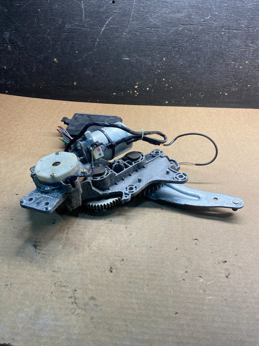 GMC Acadia Yukon Tahoe  Rear Trunk Liftgate Power Motor Actuator OEM z9178 DG0