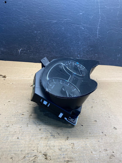 2014 Nissan Pathfinder Xterra Cluster Speedometer Instrument AD6582 DG3