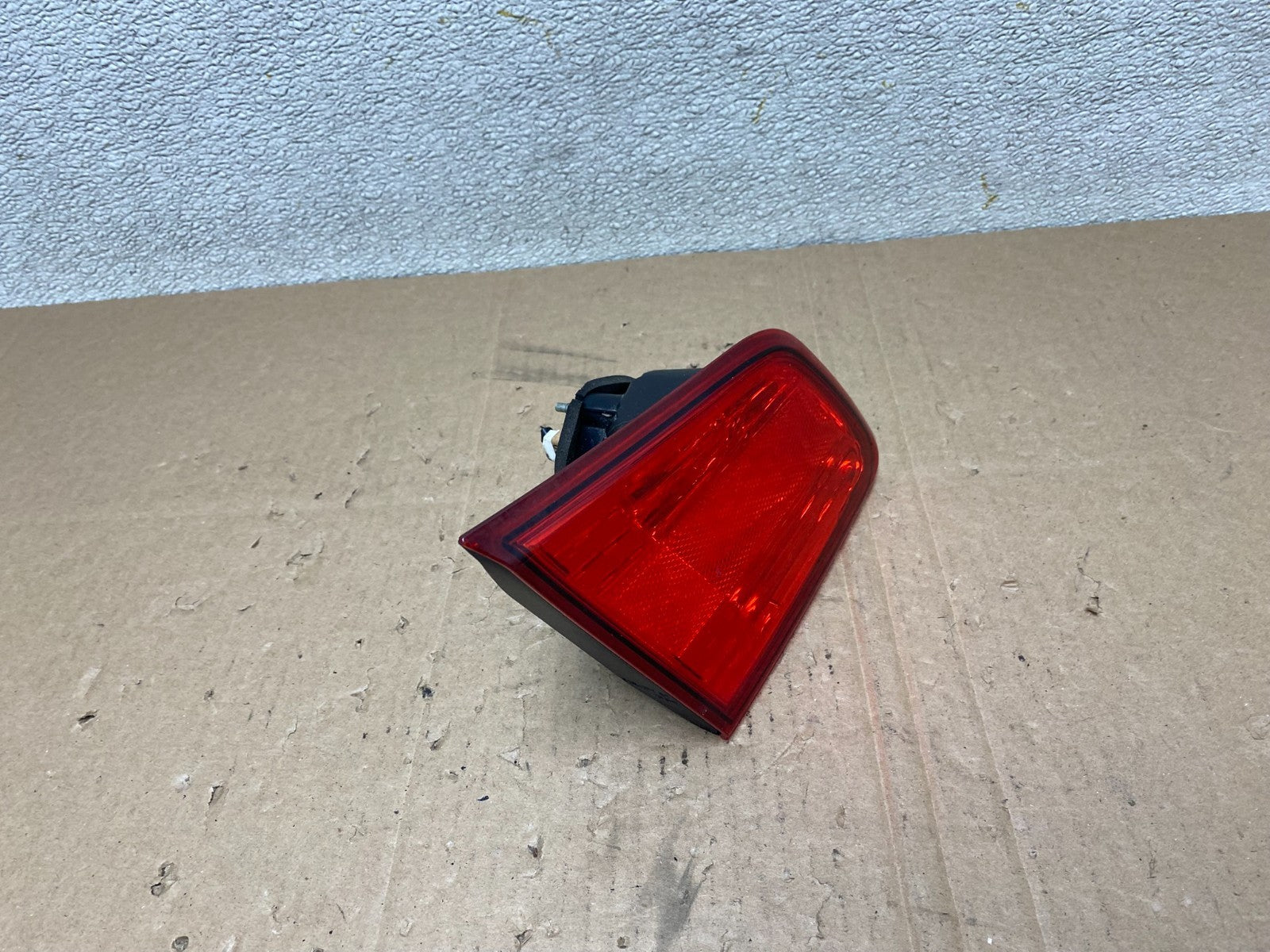 2010-2014 Subaru Legacy Left Driver LH Side Tail Light Inner OEM T8228 DW2