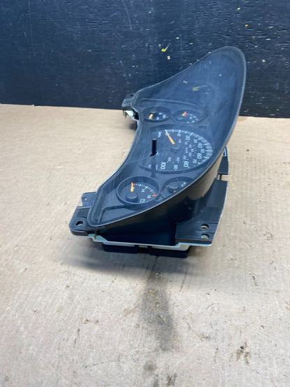 2004 to 2007 Chevrolet Express Speedometer Cluster Gauge Q7328 DG2