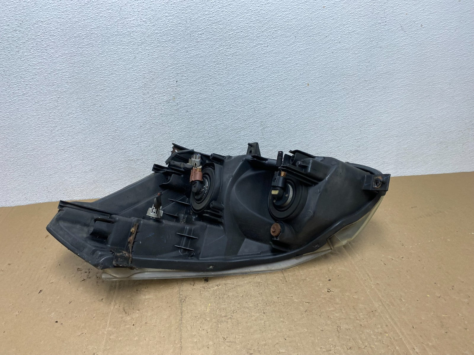 2004 to 2009 Nissan Quest Right Passenger RH Black Headlight AC7253 DW5