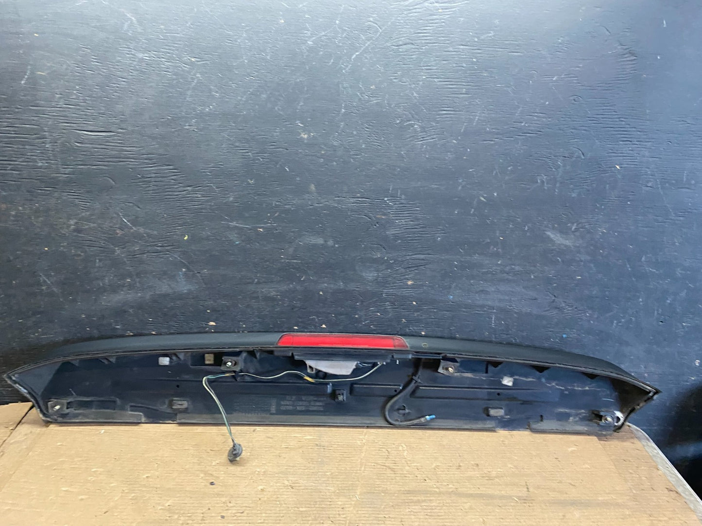 1999 to 2004 Honda Odyssey Rear Trunk Spoiler Gate Oem r2213 DG7