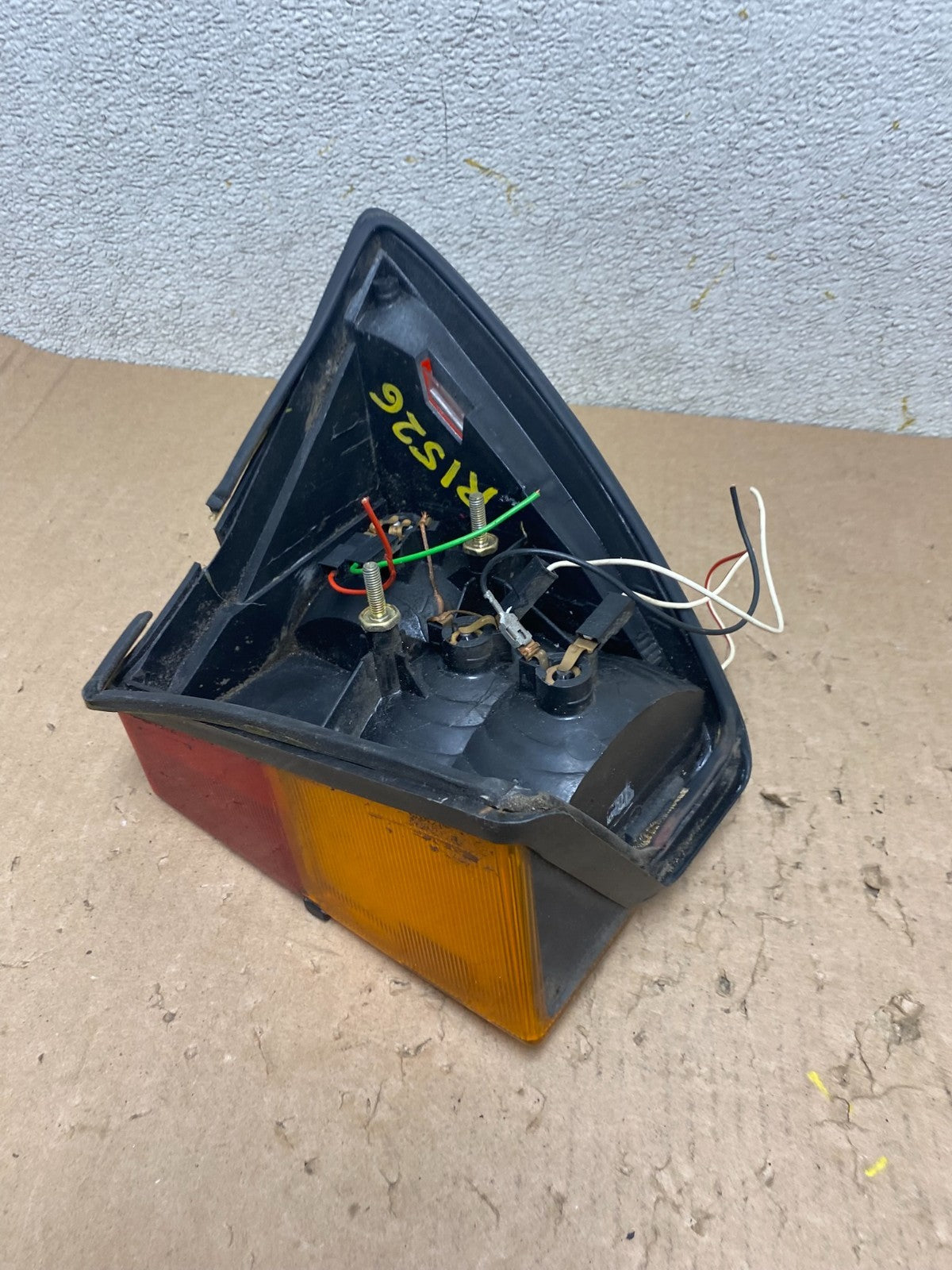1987 to 1994 Saab 900 Right Passenger RH Side Tail Light R1526 DW7