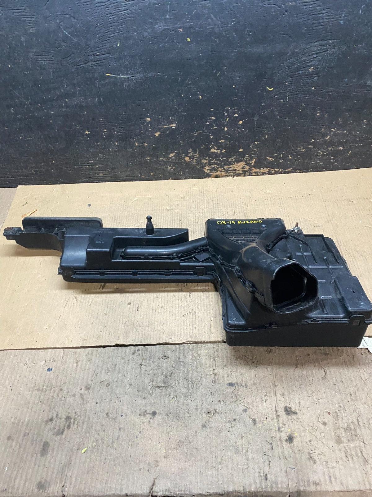 2009 to 2014 Nissan Murano Upper Air Intake Duct x3136 DG5