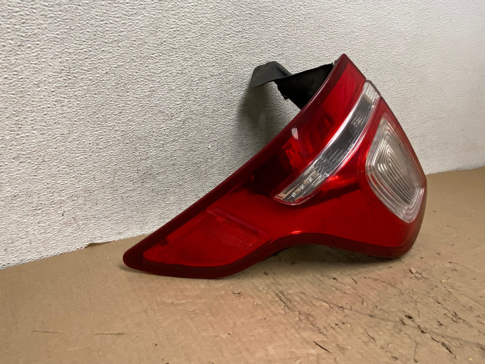 2011 2012 2013 2014 2015 Ford Explorer Left Driver LH Side Tail light AG8087 LK1