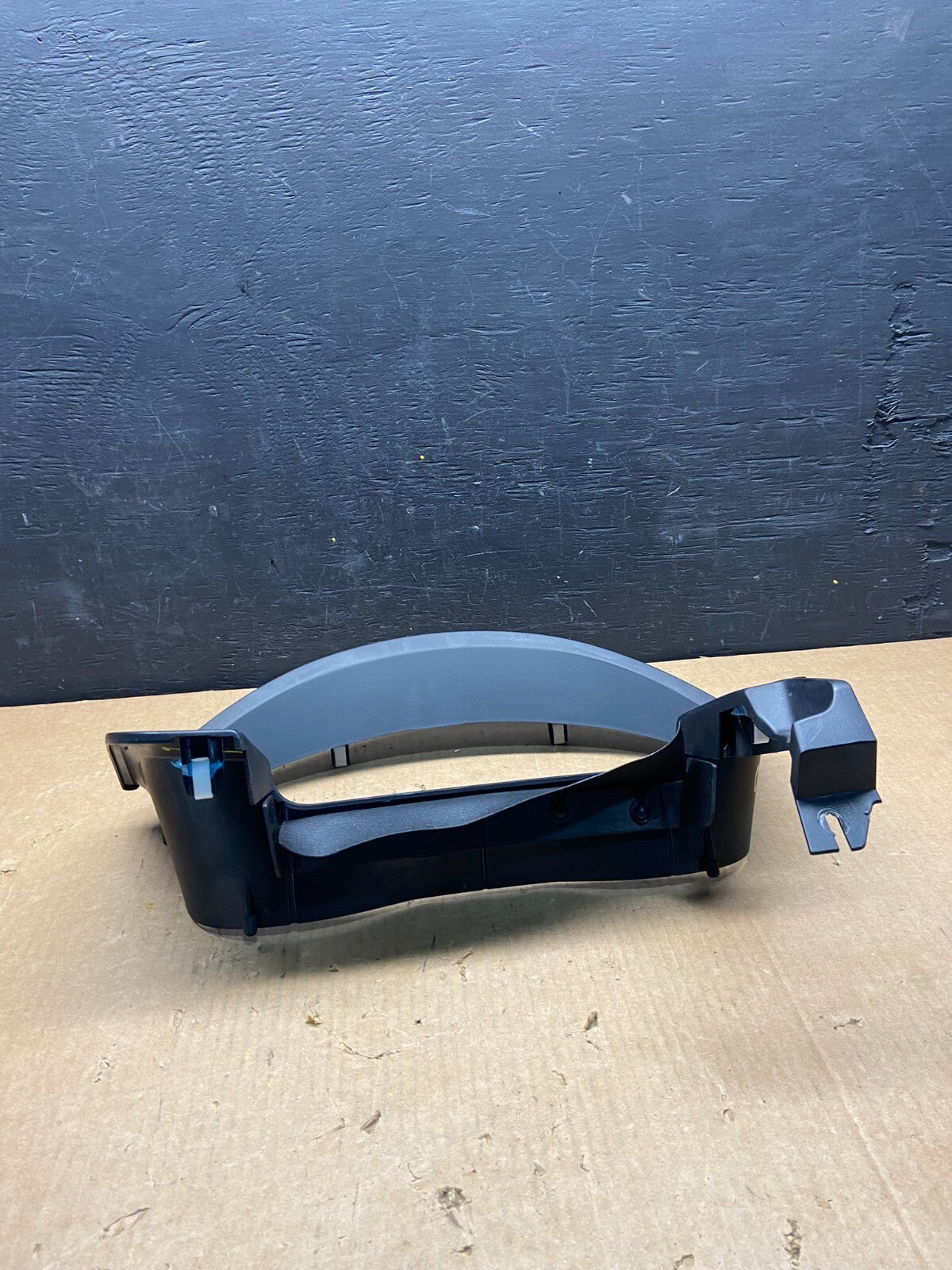 2016 to 2019 Ford  Explorer Speedometer Cluster Gauge Bezel Trim H1860 PS3