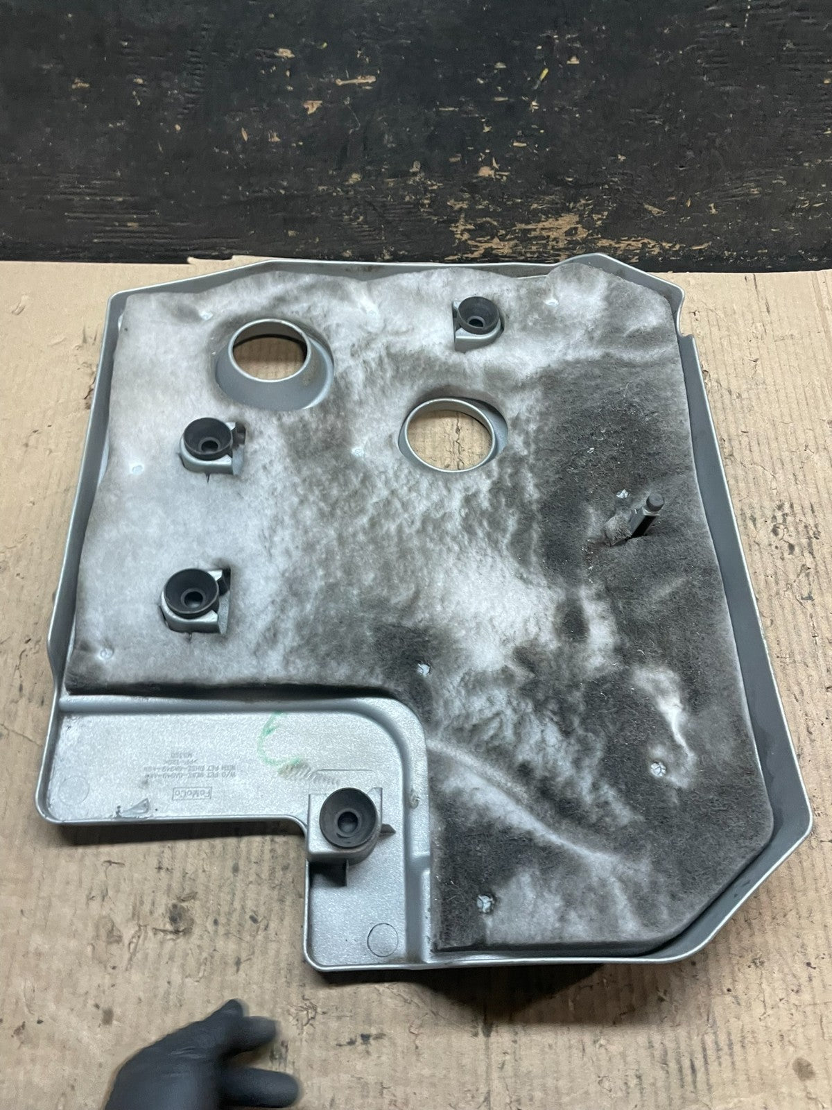 2005 to 2008 Ford Escape Hybrid Engine Motor Cover Oem V4103 DG6