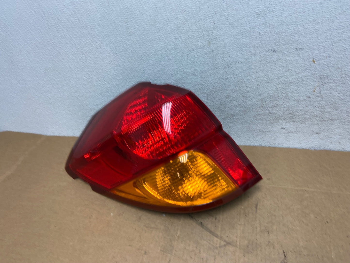 2005 2006 2007 Subaru Outback Left Driver Lh Side Tail Light AD6110 LK1
