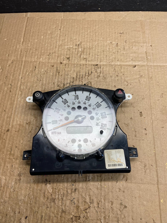 2007 - 2010 Mini Cooper Speedometer Cluster Gauge AD1983 DG0