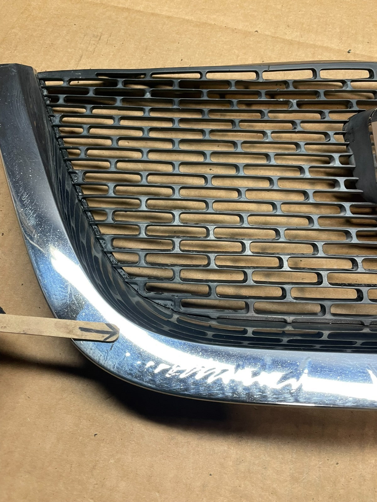 2007 to 2012 GMC Acadia Front Upper Grill Grille Oem aa9039 DG3