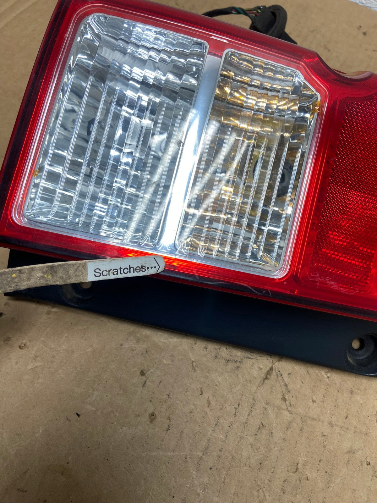 2005 to 2012 Nissan Pathfinder Tail light Left Driver Lh Side AD3143 LK3