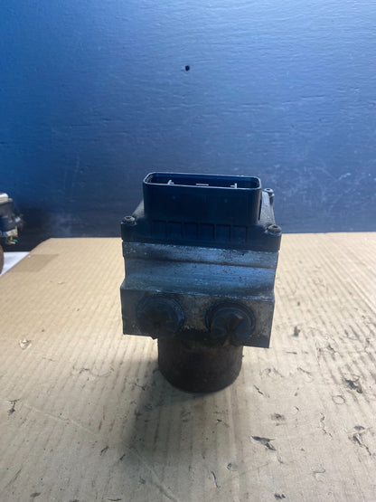 2013-2017 Chevrolet Express GMC Savana ABS Anti Lock Brake Pump AC0933 DG3