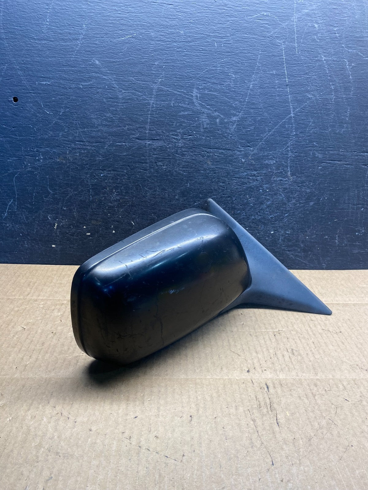 2000 to 2004 Subaru Legacy Right Passenger RH Door Mirror AG7294 DW1