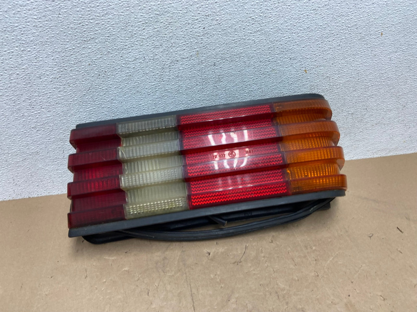 1986 to 1991 Mercedes-Benz W126 Right Passenger Side Tail Light AE6834 LK0