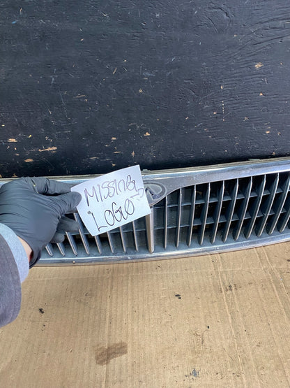 1996 to 1999 Infiniti i30 Front Upper Grill Grille OEM OEM T3967 DG3