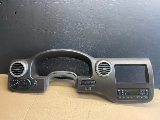 2003 to 2006 Ford Expedition Dashboard Speedometer Radio Bezel Air Vent AB9352DG0