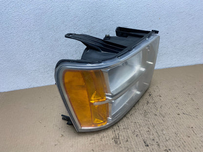 2007 - 2014 GMC Sierra Right Passenger RH Halogen Headlight AF7252 DW2