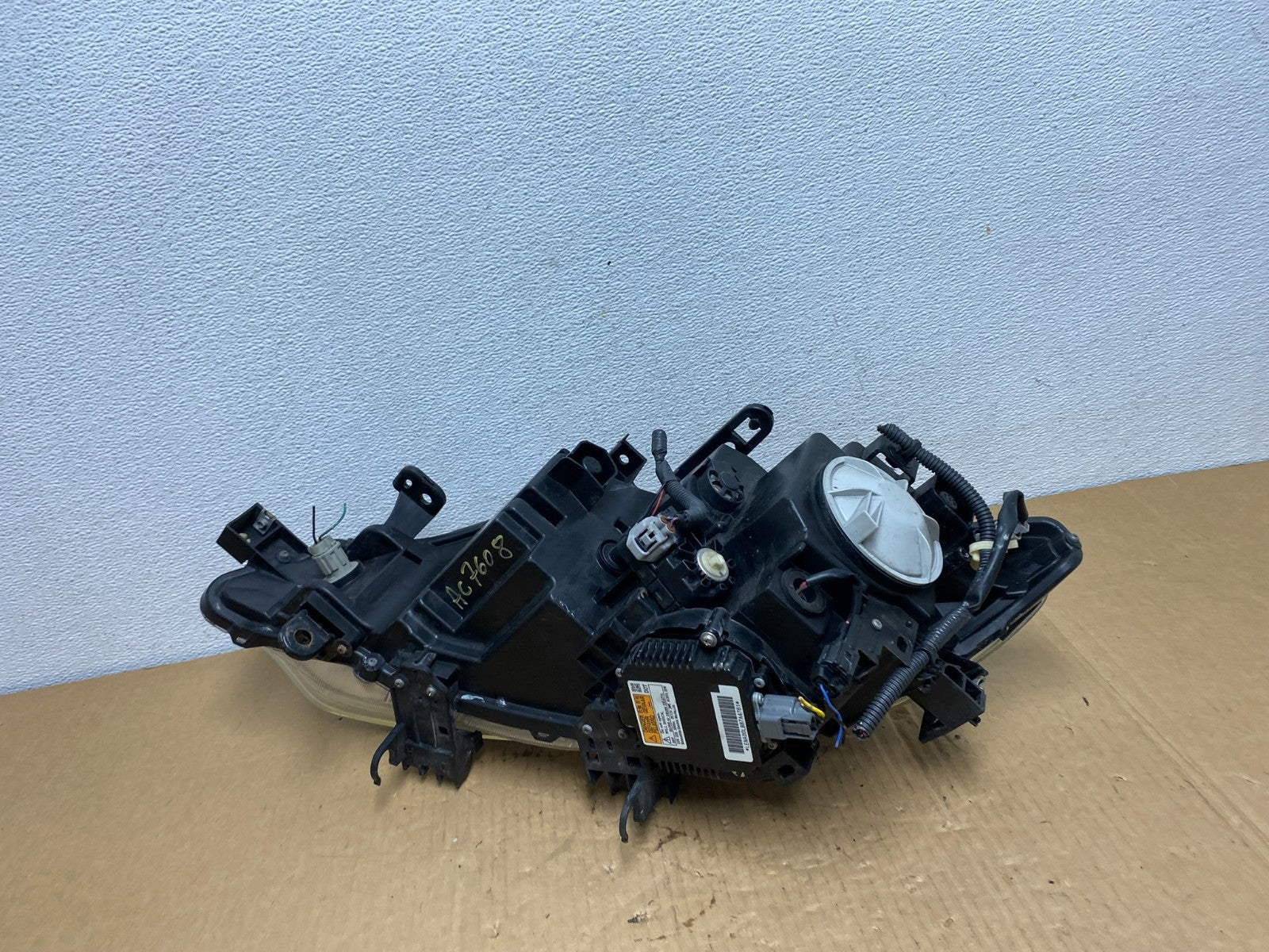 2011 to 2014 Nissan Murano Headlight Right Passenger Rh Xenon Hid AC7608 DW8