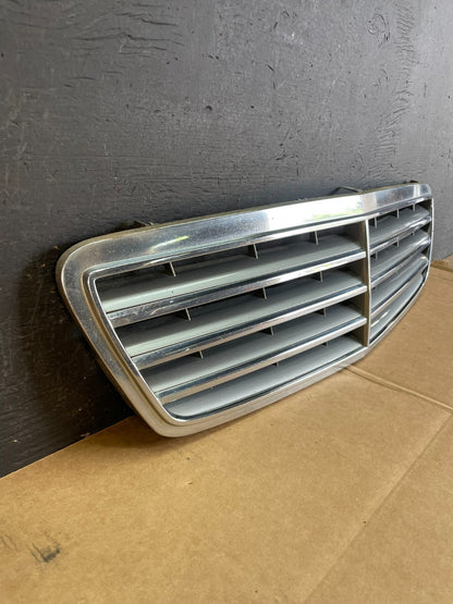 2005-2007 Mercedes W203 C230 C320 C350 Front Upper Grill Grille ae0806 DG2