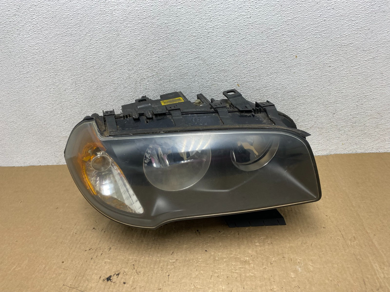 2004 to 2006 Bmw X3 Right Passenger Rh Halogen Headlight AF9808 DW0