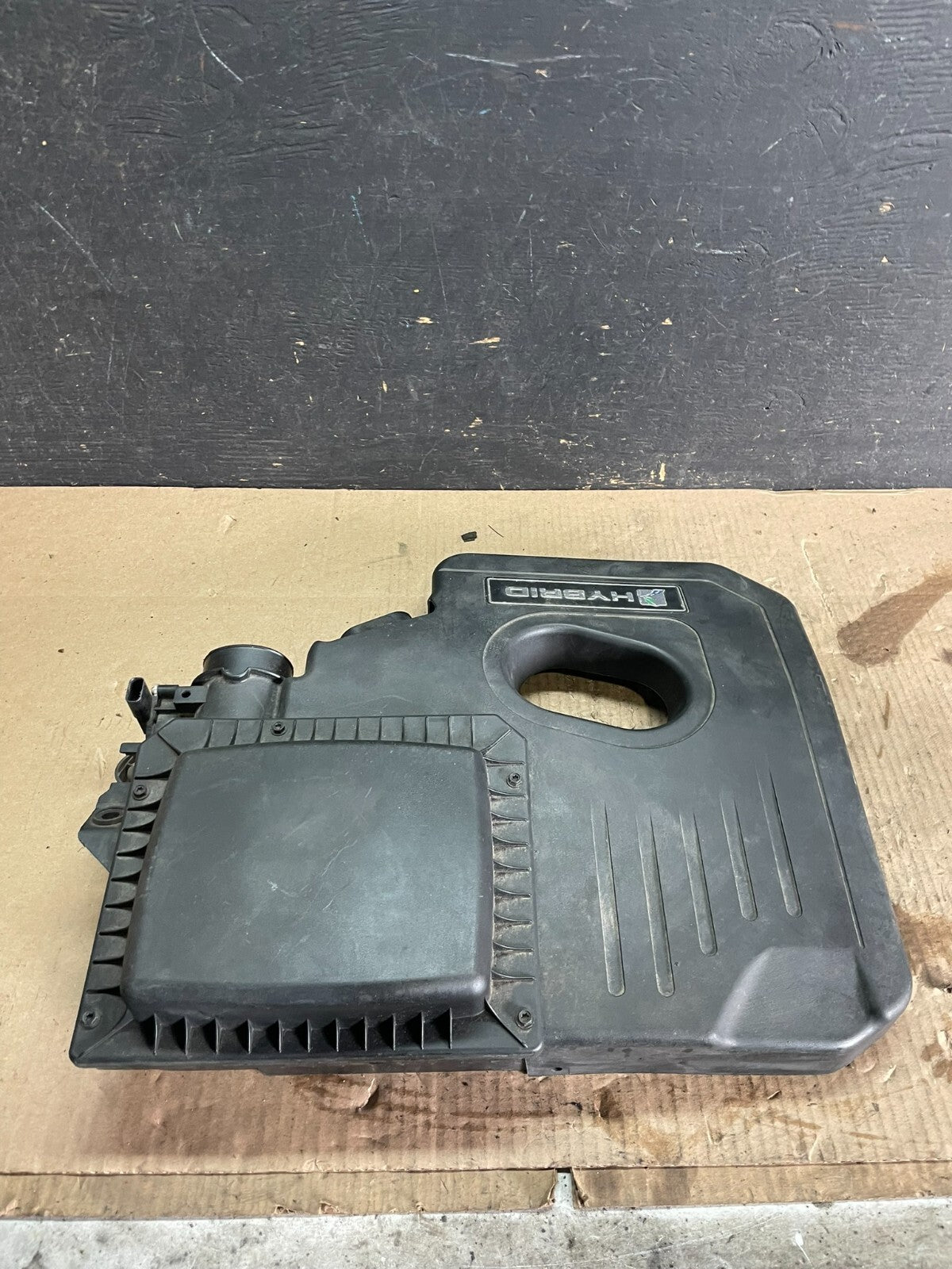 2013 to 2020 Ford Fusion Engine Motor Cover Shield Black M8976 DG1