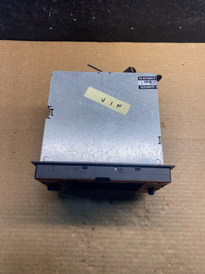 2004 - 2006 Ford Expedition Radio CD Player Screen Display ad1548 DG3