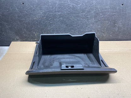 2001-2006 Toyota Sequoia Front Right Passenger Storage Glove Box AH7575 DG4