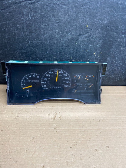 1995 to 1999 Chevrolet Silverado Suburban Cluster Gauge Speedometer AG02960