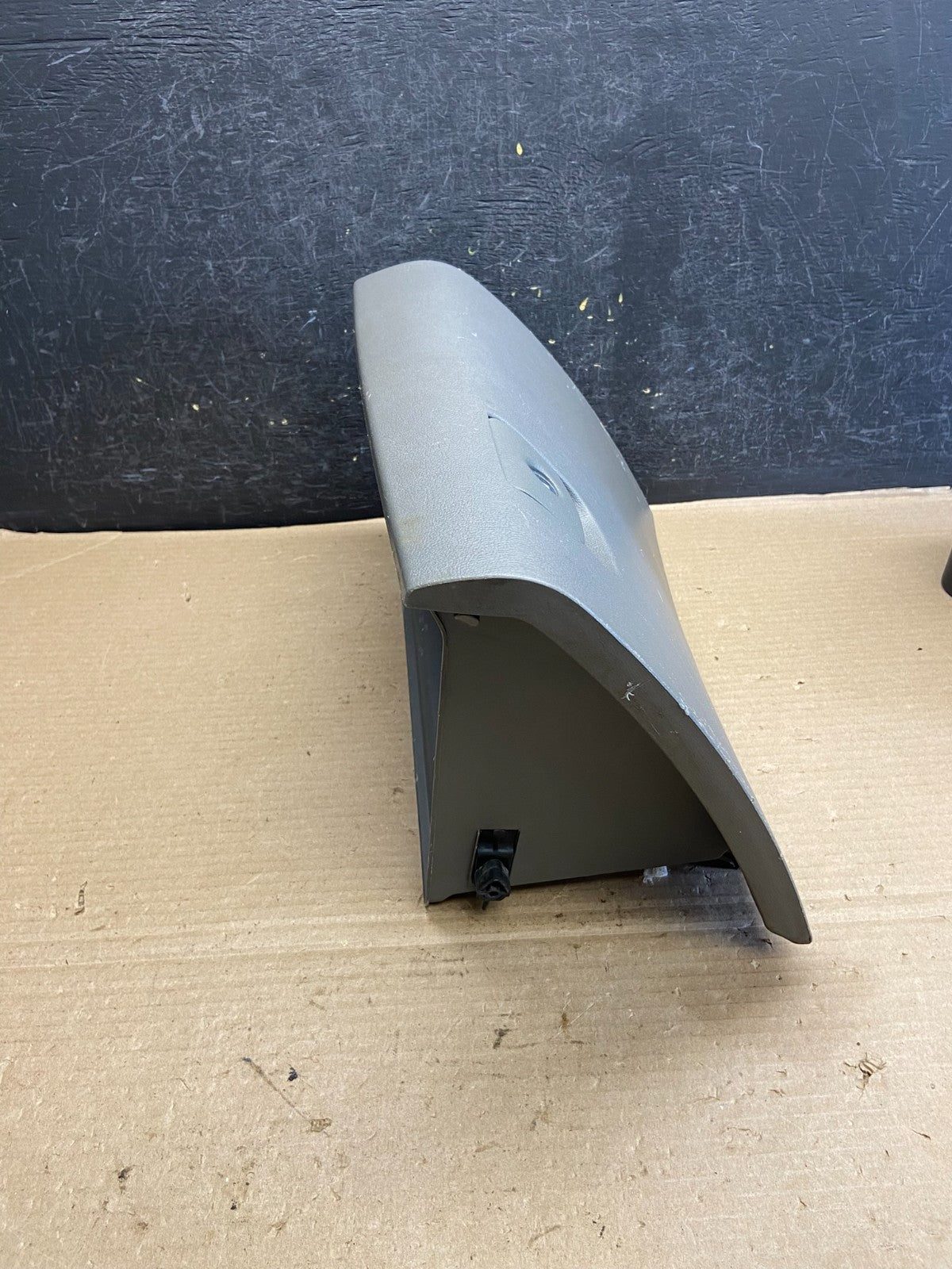 2009 to 2010 Hyundai Sonata Glove Box AH3592 PS1