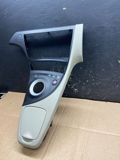 2010 to 2015 Toyota Prius 1.8L Gear Shifter Trim Panel Cover Bezel AA4903 DG2