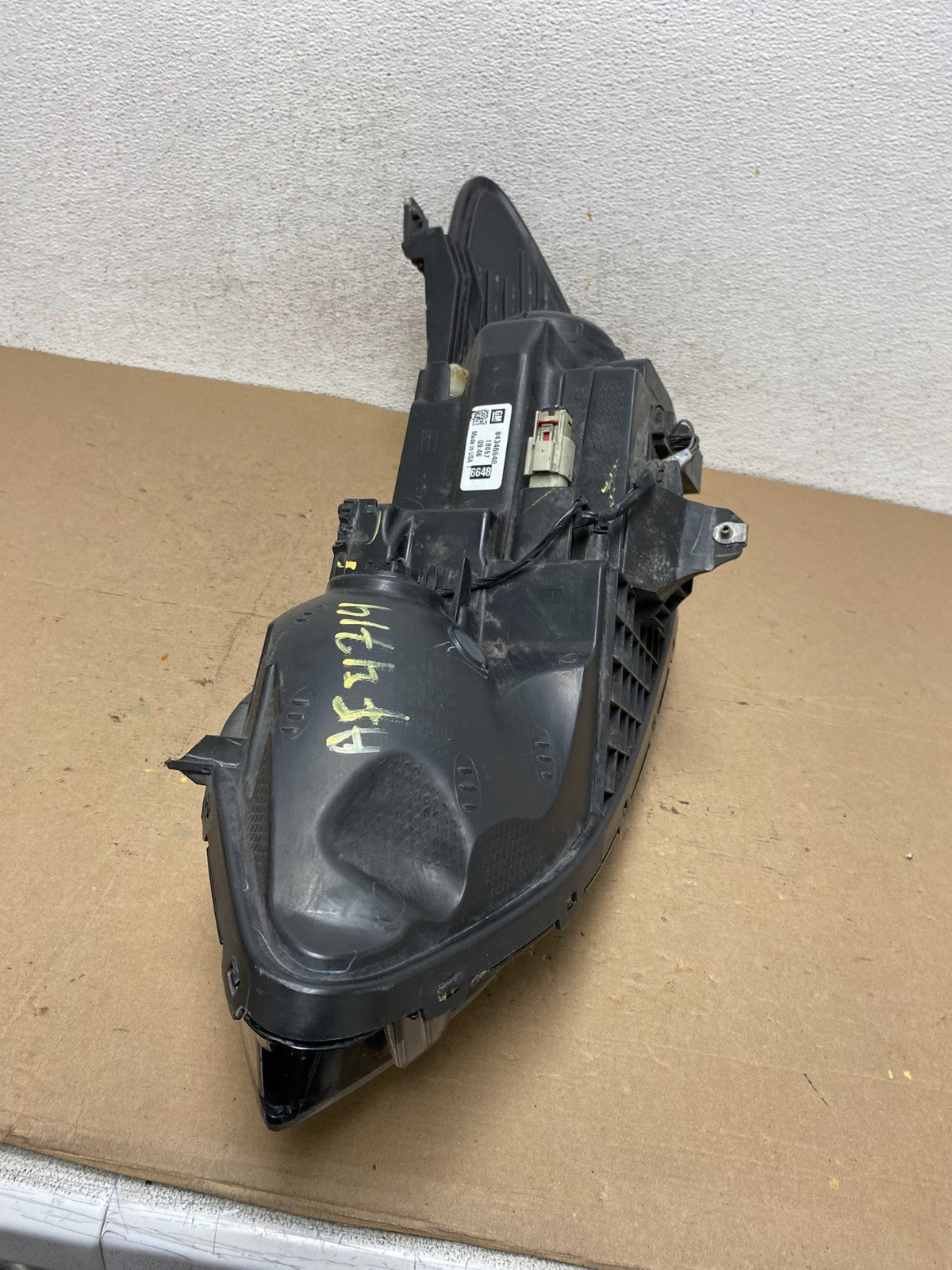 2016-2019 Chevrolet Cruze Right Passenger W/LED Daytime Headlight AF4714 DW11