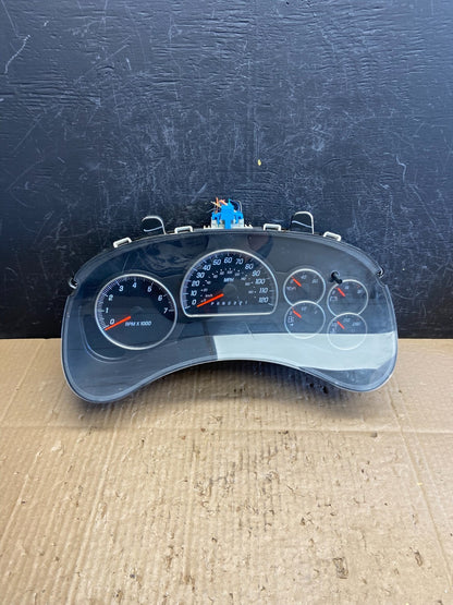 2006 - 2009 GMC Envoy Speedometer Cluster Gauge AD2024 DG0