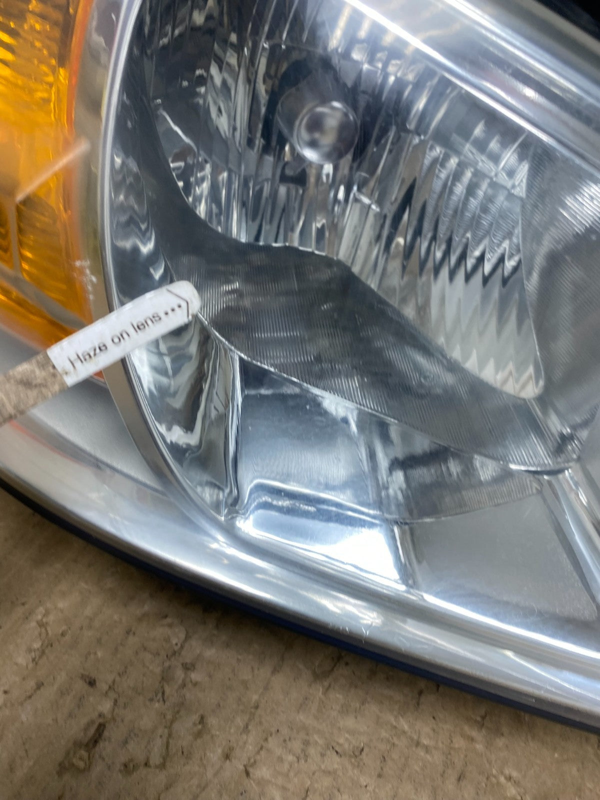 2008 to 2010 Dodge Caravan Left+Right Set Side Halogen Headlights AG1174 DW4
