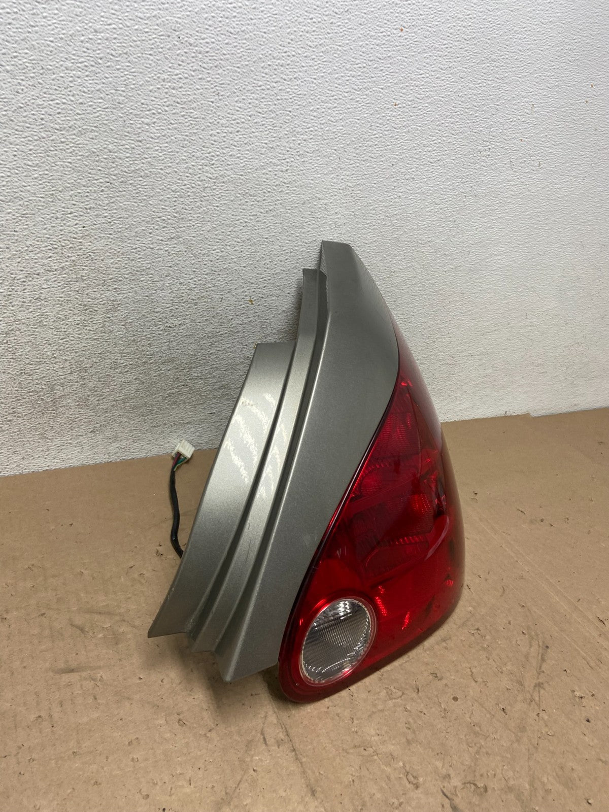 2004 2005 2006 2007 2008 Nissan Maxima Right Passenger Tail Light AG5336 LK1