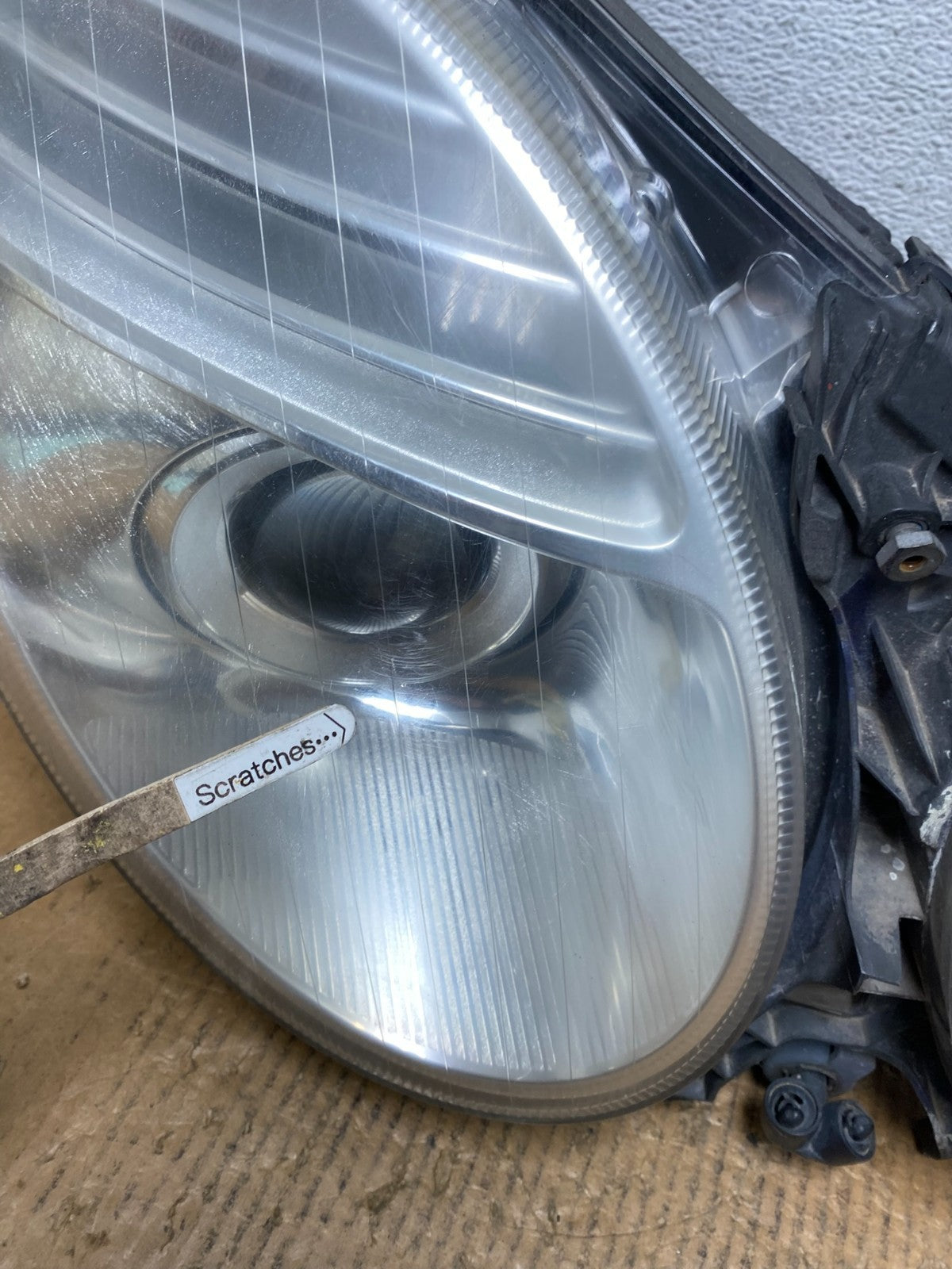 2007 2008 2009 Mercedes E Class Right Passenger RH Halogen Headlight AE1223 DW3