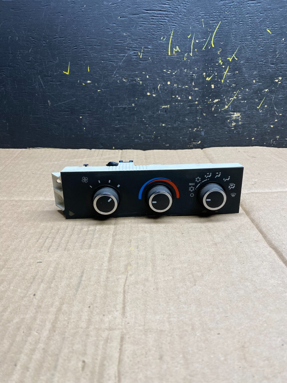 2008-2010 Chevrolet Express 1500 2500 3500 Climate Control Panel AA4506 DG0