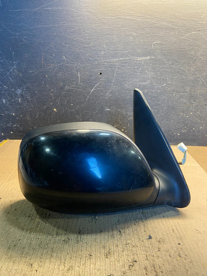 2001 to 2006 Toyota Sequoia Right Passenger View Door Mirror OEM Z2162 DG0